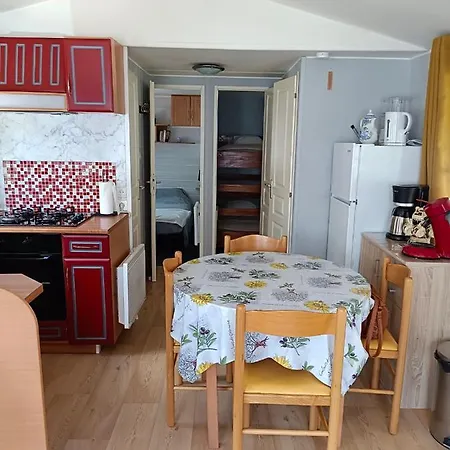 Mobilhome Avec Terrasse *
