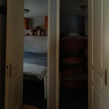 Mobilhome Avec Terrasse Holiday home *